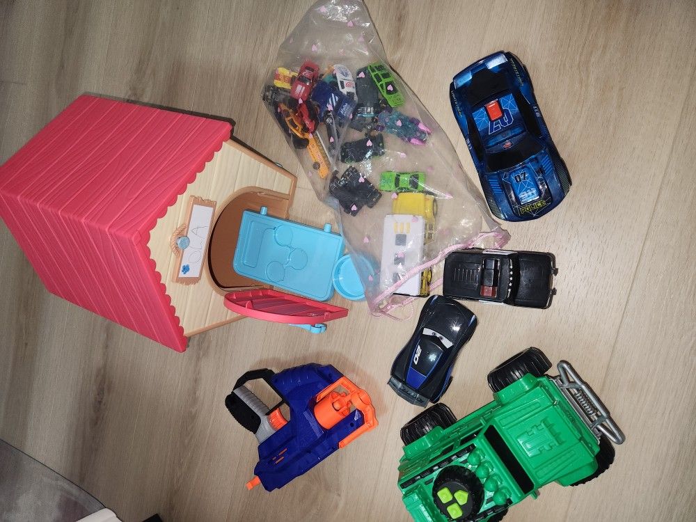 Cars Small And Bigger,  Dog House