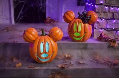 Disney 2026 14 in LED Mickey & Minnie Mouse Pumpkin Light Up Set