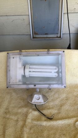 Lights of America 300W Dusk to Dawn, Waterproof