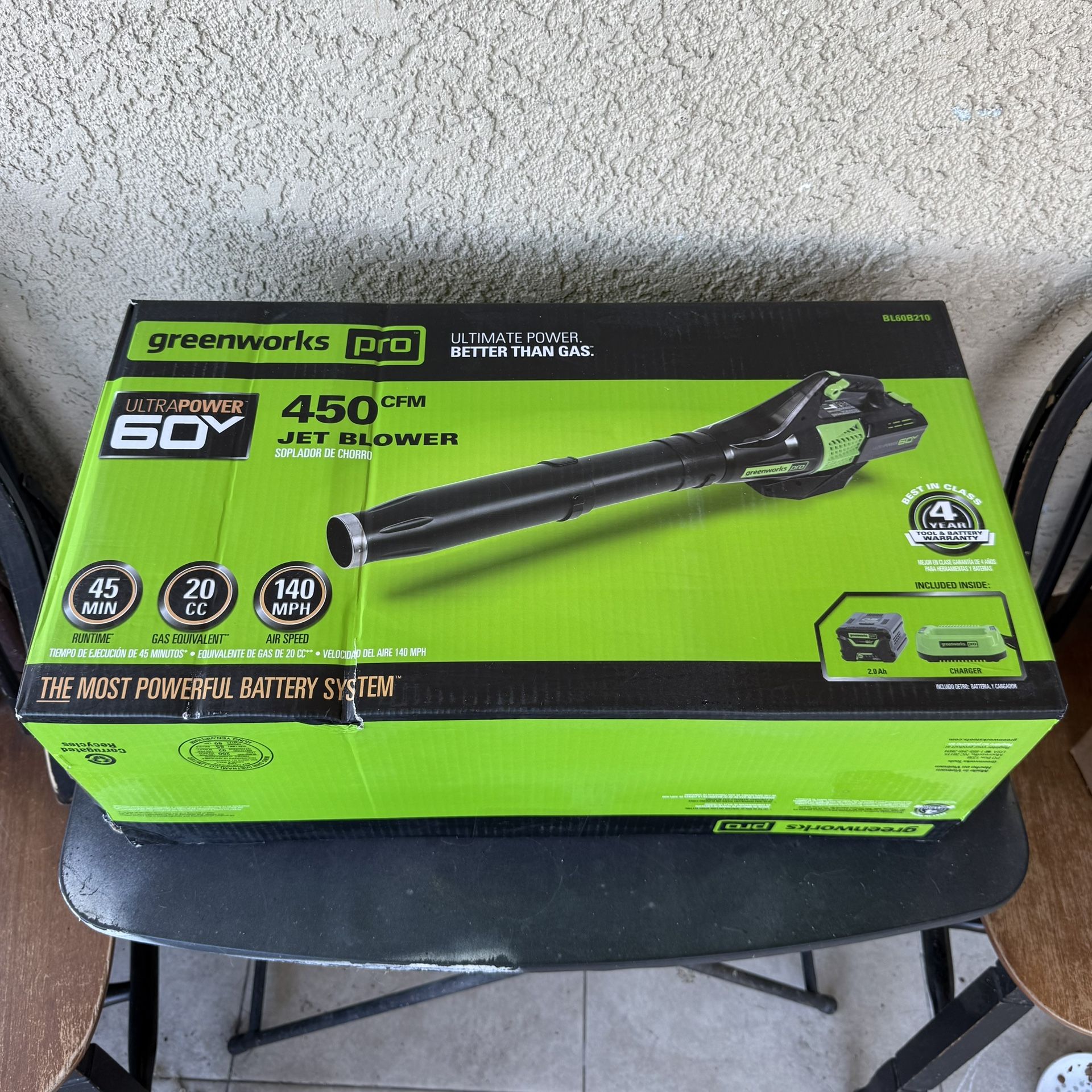 Greenworks 60V 450 CFM Cordless Leaf Blower, 2.0 Ah Battery and Rapid Charger