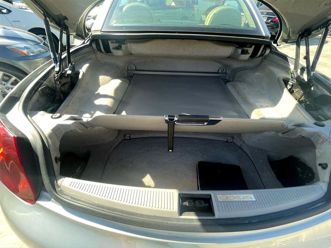2004 Lexus SC 430