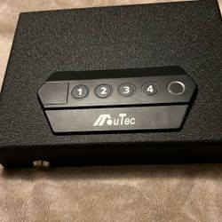 Small Night Stand Safe