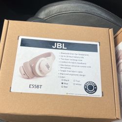 JBL Wireless Headphones 