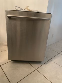 LG Dishwasher 