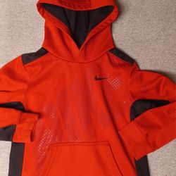 Youth Size Medium 5 Nike Hoodie Pullover Red Black Therma Fit