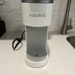 Keurig K-slim White