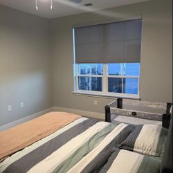 Queen Sized  Hybrid (Memory+Coil) Mattress+Platform 