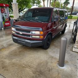 2002 Chevy express 1500 LA West conversion Van