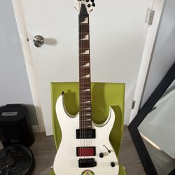 Electric Guitar MAKE AN OFFER 