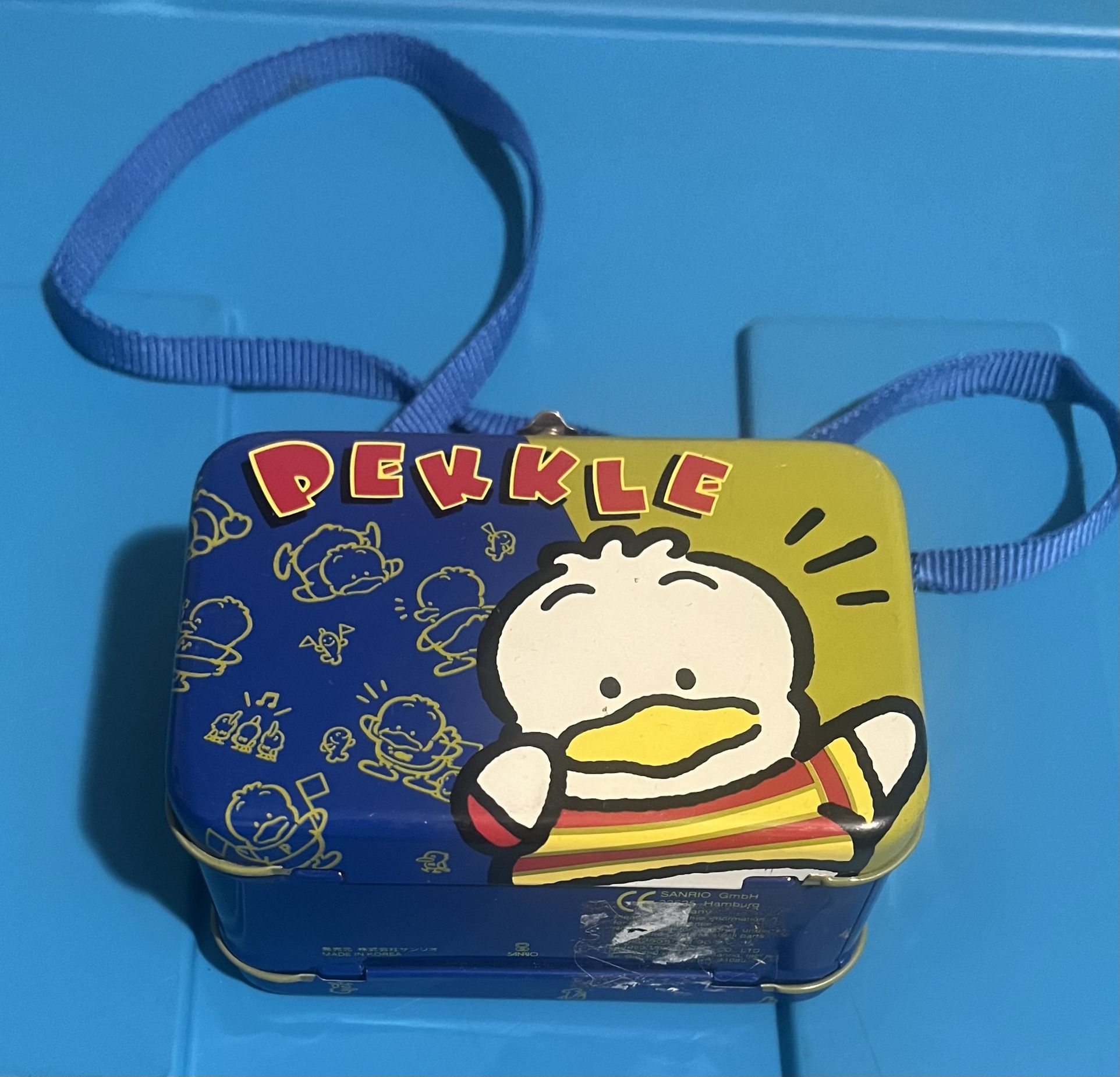 Pekkle Tin Purse Vintage