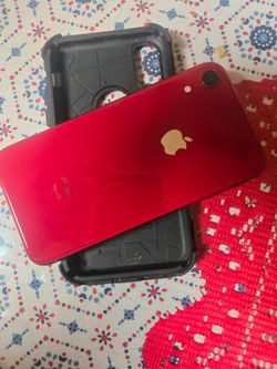 Iphone XR  (64GB) UNLOCKED