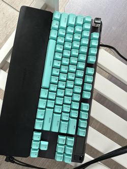 Apex Pro TKL + Aqua Backlit Keycaps