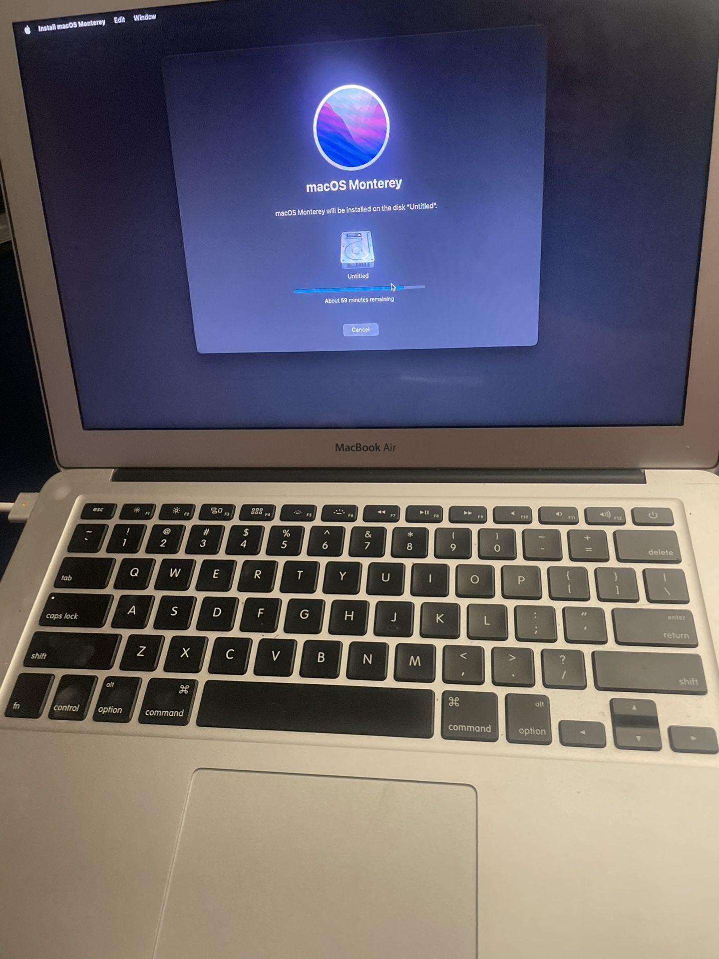 Hp Labtop And Apple MacBook