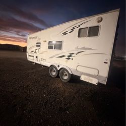 2004 tailgator toyhauler