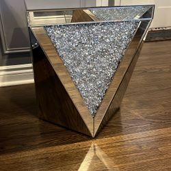 Crystal Mirrored Side/End Table.  ***Like Brand New***
