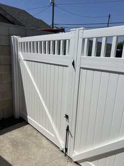 Vinyl Gates