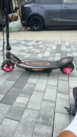 Razor Scooter - Electric E90