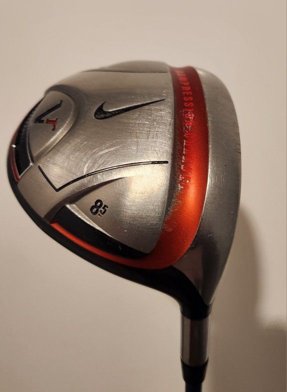 NIKE VICTORY RED DRIVER 8.5 °