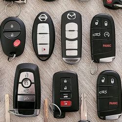 Car Key's, Remotes And Key Fobs 🔑 