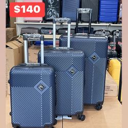 New 3 Piece Hardside Luggage Set