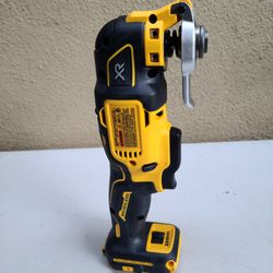 Dewalt 20V XR Brushless Multi Tool Variable Speeds