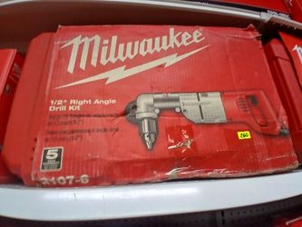 Milwaukee New 1/2" Right angle Drill Kit 