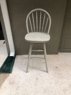 2 wood counter barstools
