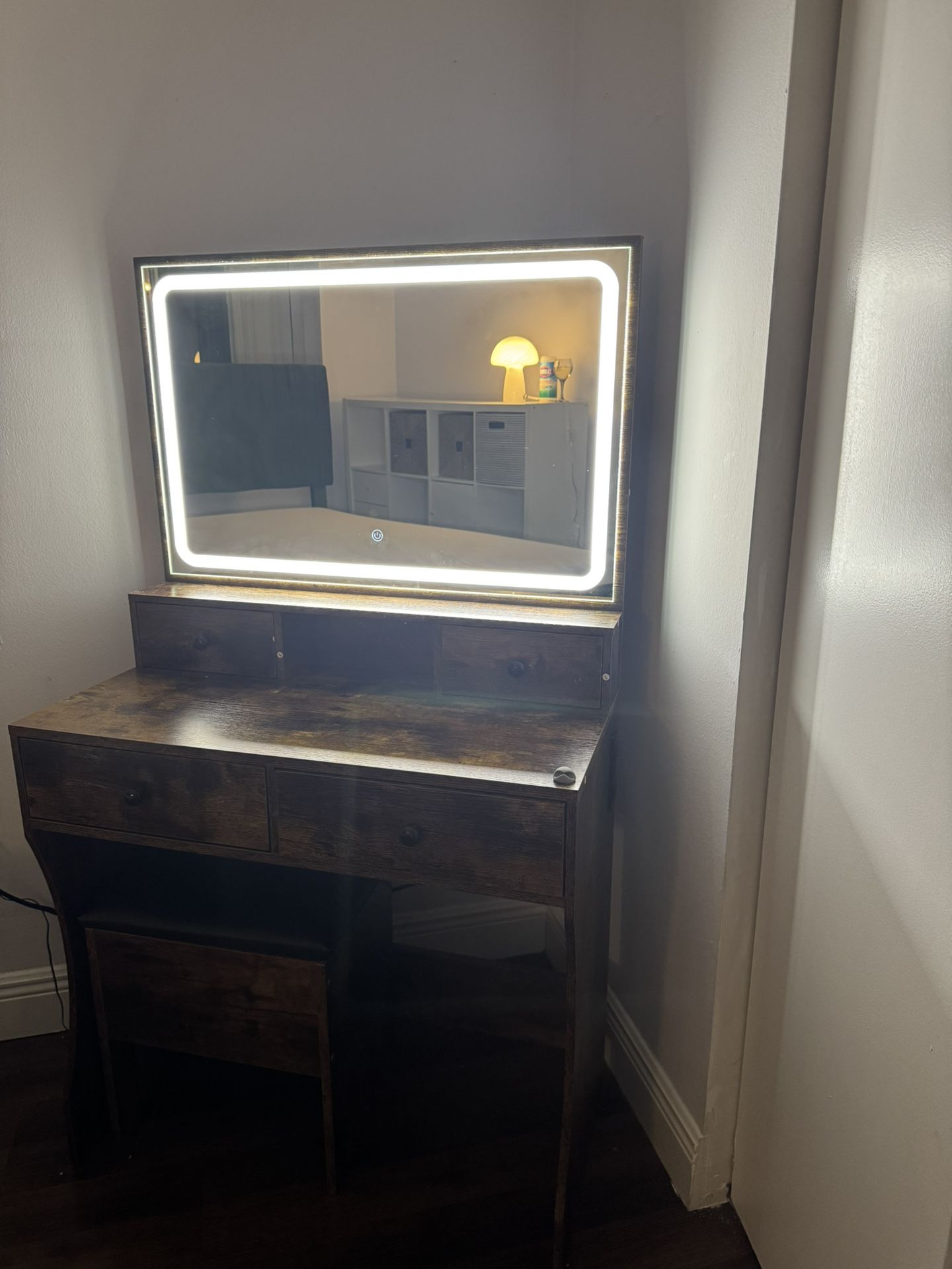 Vanity With LED lights And Stool