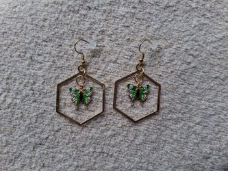 💚 Handmade green butterfly earrings💚