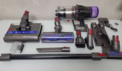 Dyson V9 Submarine Extra Cordless Wet and Dry Stick Vacuum with Additional Wet Cleaner Head