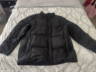 Black Puffer Jacket – Size L