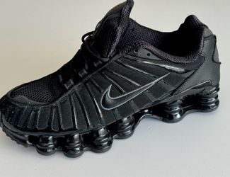 Nike SHOX size 9
