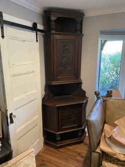 Corner Cabinet, English Style