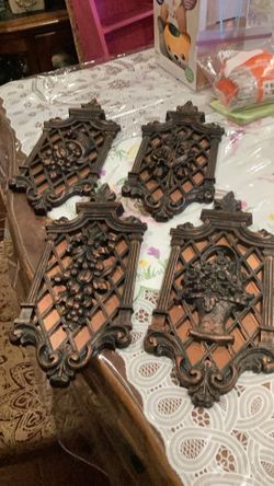 Vintage copper  back ground wall plaque made in USA