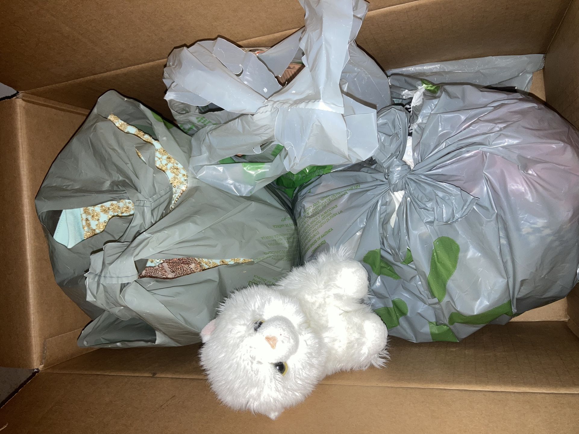 Free: Mixture Of Items Girls Clothes 0-2t Few Pieces Small Teenage Girl Clothes,women Shoes Size 9.5, Children Books Stuffed Animal