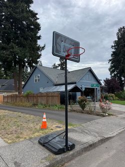 Basket ball hoop