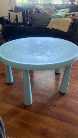 IKEA  Mammut  kids table