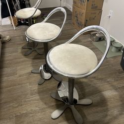 3 Adjustable Stools