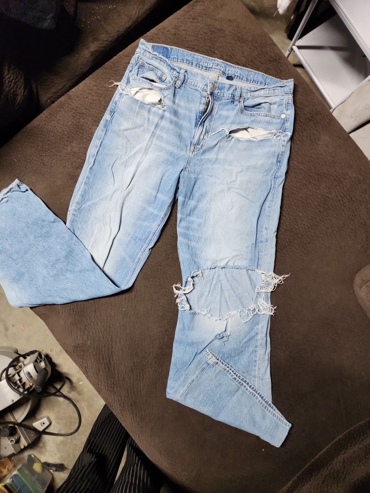 Womens AMERICAN EAGLE WIDE RIPPED LEGS JEANS