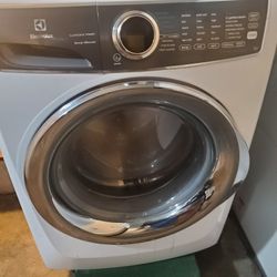 electrolux washer  sidec27 great condition warranty  white  ready to deliver or pickup  warranty..90 days...price $390