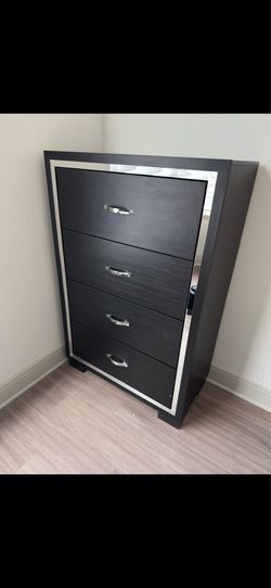bedroom set need gone ASAP