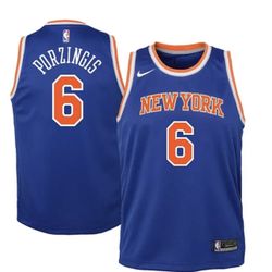 Nike Kristaps Porzingis Blue New York Knicks Swingman Jersey Youth Small (8)