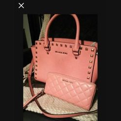 Michael Kors purse and wallet