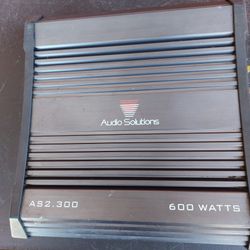 AMPLIFICADOR AMPLIFIER 2 CHANELS GOOD CONDICIÓN ABLO ESPAÑOL 