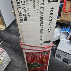 Christmas Tree 7.5 Feet Tall  