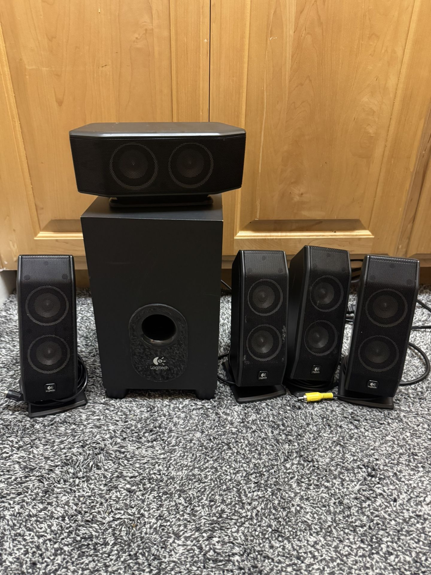 Logitech X-540 5.1 Surround Sound Speaker System with Subwoofer
