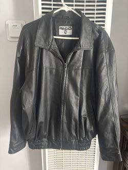 Men’s Leather Jacket