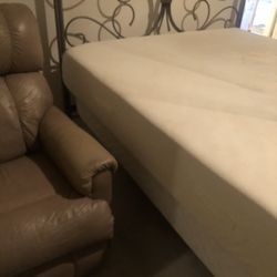 Queen Adjustable Bed