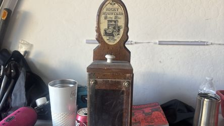 Vintage Rocky Mountain springwater cup dispenser