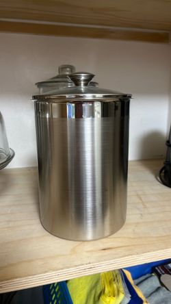 Cookie jar